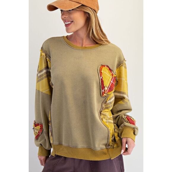 1004 EASEL Large Heart Plaid Flannel Patch Mineral Washed Pullover Sweatshirt - Picture 2 of 5